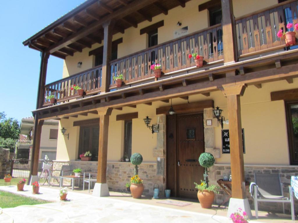 La Posada de Toribia Val De San Lorenzo Exterior foto